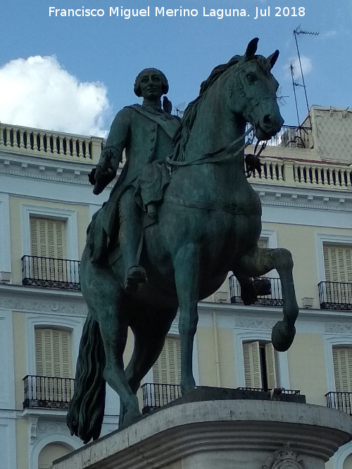 Monumento a Carlos III - Monumento a Carlos III. Estatua