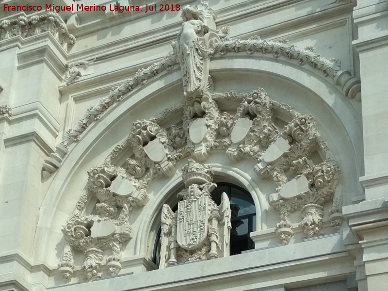 Palacio de Cibeles - Palacio de Cibeles. Escudo