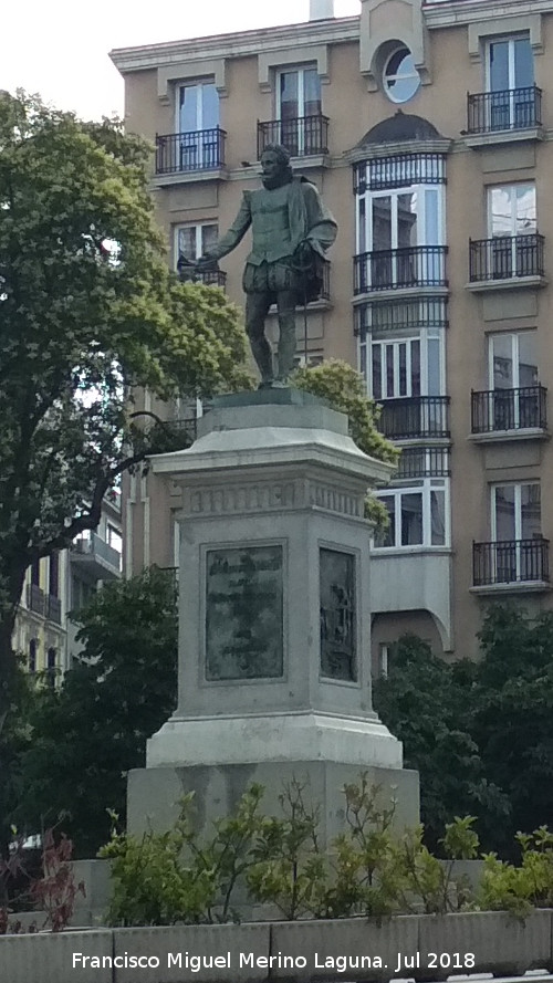 Estatua de Cervantes - Estatua de Cervantes. 