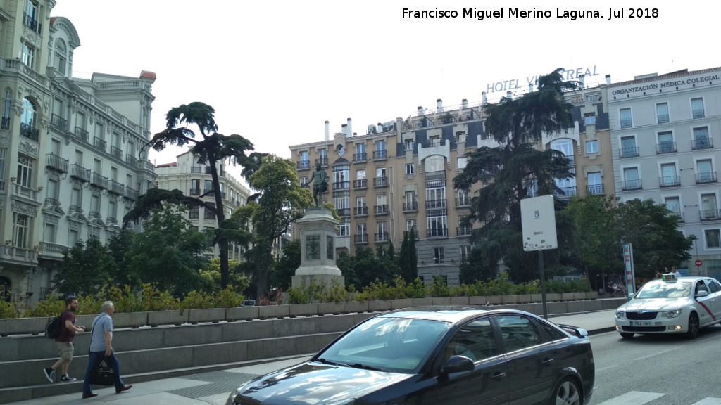 Plaza de las Cortes - Plaza de las Cortes. 