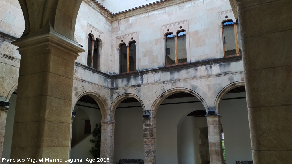 Palacio Fortaleza del Marqus de Dos Aguas - Palacio Fortaleza del Marqus de Dos Aguas. Patio