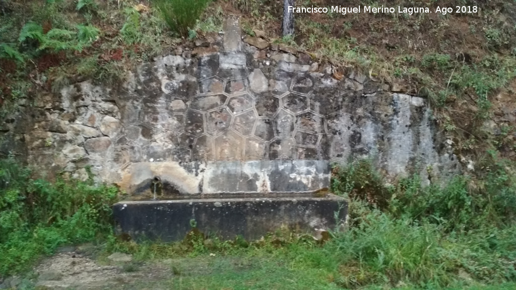 Fuente de la Carretera de Ro Madera - Fuente de la Carretera de Ro Madera. 