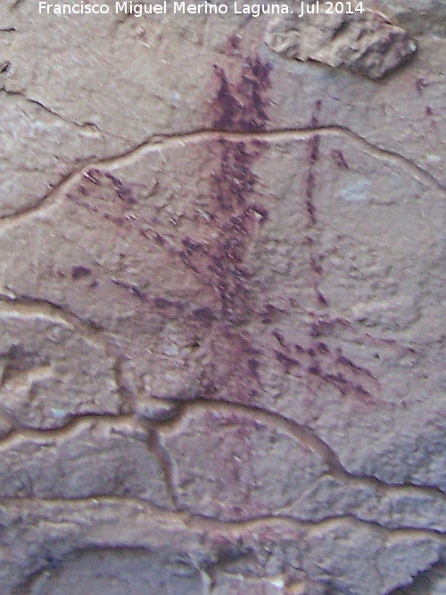 Pinturas rupestres del Abrigo del Rajn - Pinturas rupestres del Abrigo del Rajn. Cruz inferior