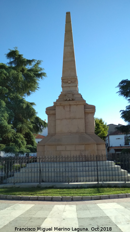 Obelisco de la Batalla de las Navas - Obelisco de la Batalla de las Navas. 