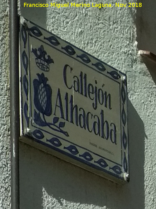 Callejn Alhacaba - Callejn Alhacaba. Placa