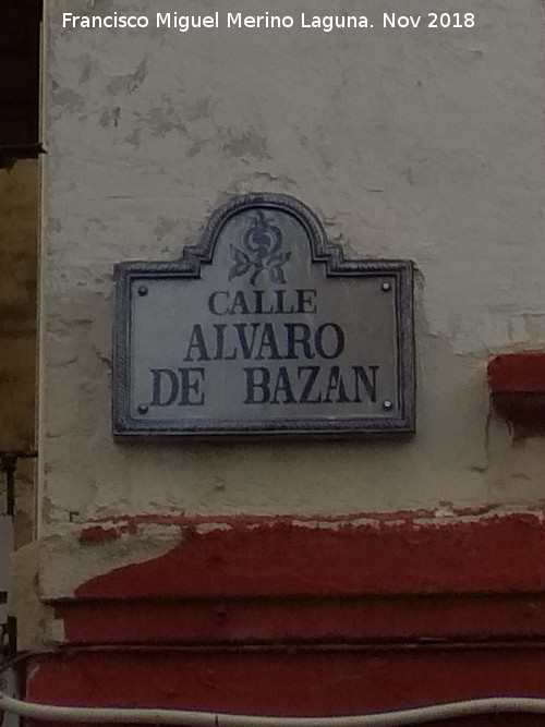 Calle lvaro de Bazn - Calle lvaro de Bazn. Placa