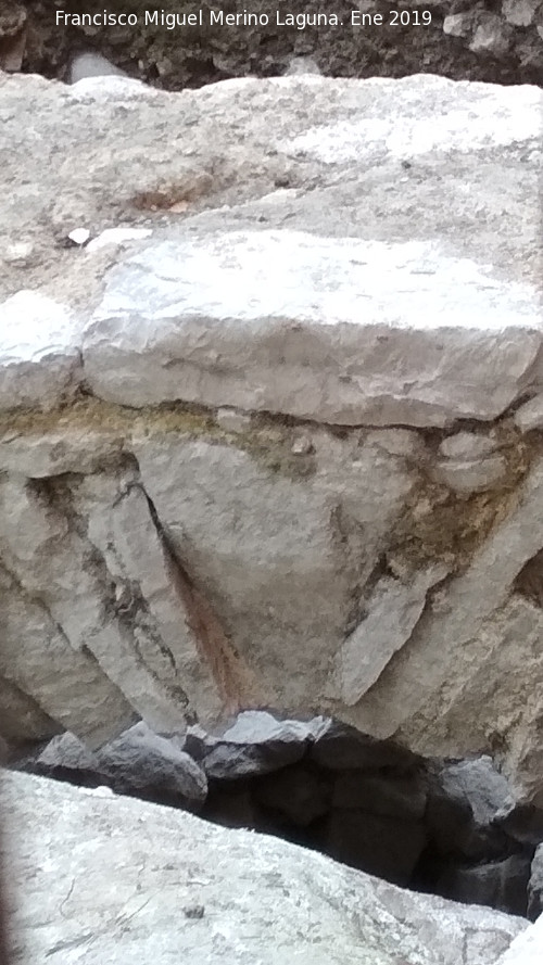 Excavacin arqueolgica de Simago - Excavacin arqueolgica de Simago. Clave del arco