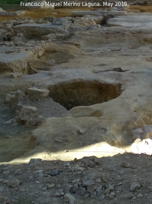 Excavacin arqueolgica de Simago - Excavacin arqueolgica de Simago. Silo