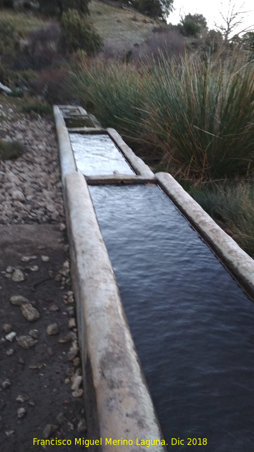 Fuente Nueva de la Puta - Fuente Nueva de la Puta. Pilares escalonados