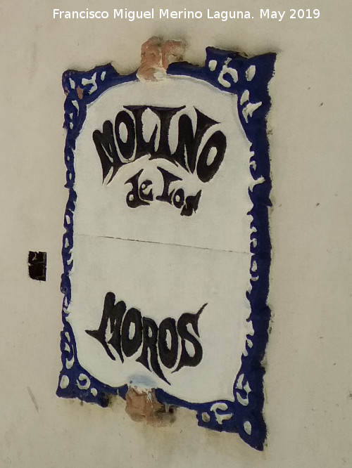 Molino de los Moros - Molino de los Moros. Placa