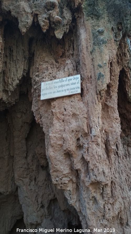 Parque Natural del Monasterio de Piedra. Gruta del Artista - Parque Natural del Monasterio de Piedra. Gruta del Artista. 