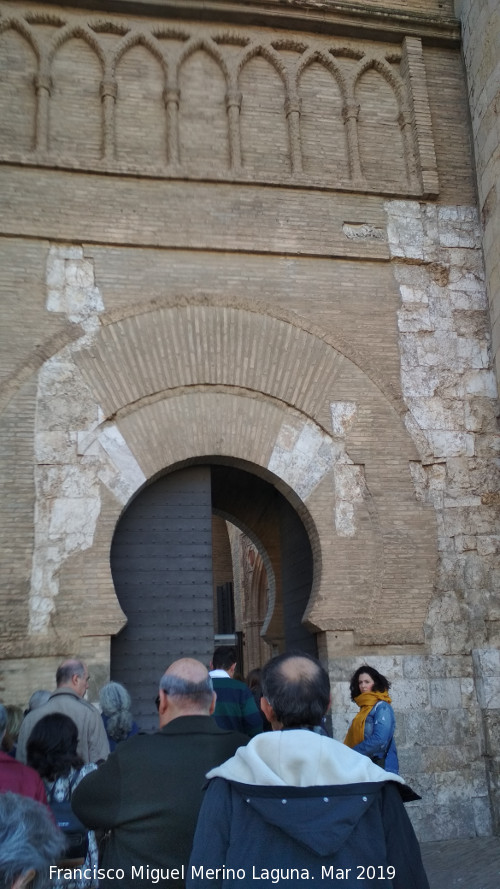 Aljafera. Puerta de Acceso - Aljafera. Puerta de Acceso. 