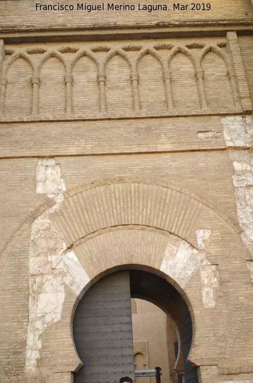 Aljafera. Puerta de Acceso - Aljafera. Puerta de Acceso. 