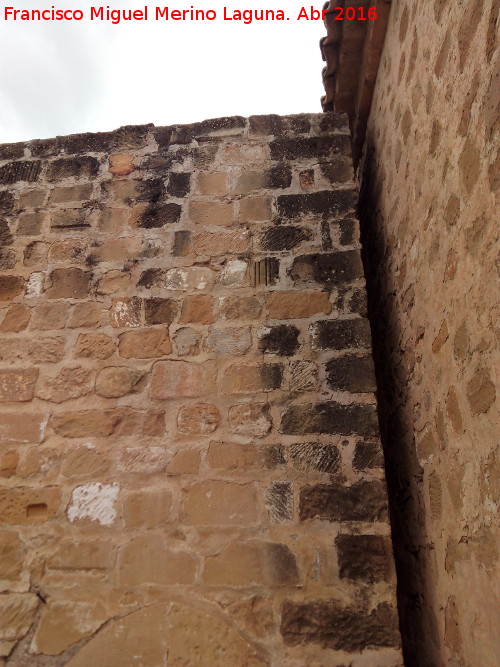 Torren de San Lorenzo - Torren de San Lorenzo. Detalle de la separacin del Torren con la Iglesia de San Lorenzo