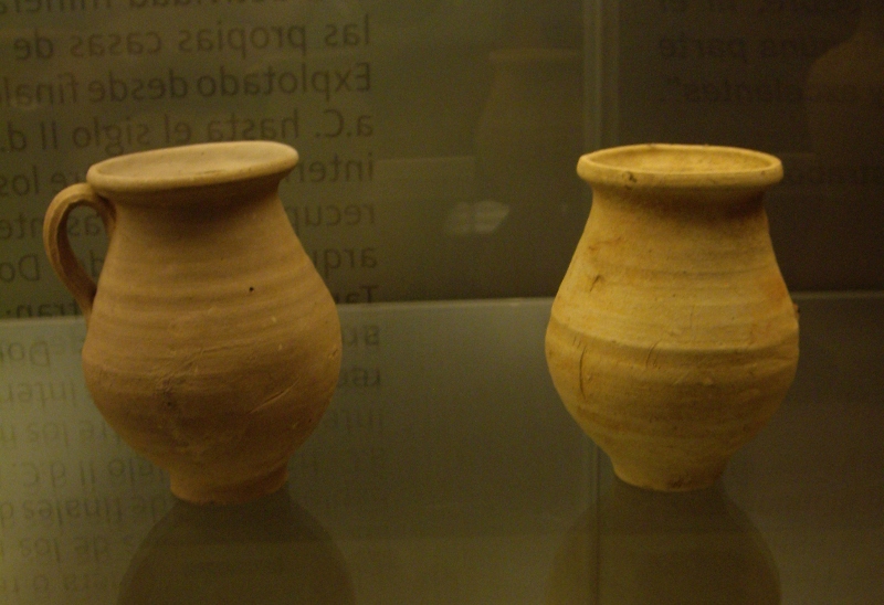 Ciudad iberorromana de Isturgi - Ciudad iberorromana de Isturgi. Jarra siglo I-II dC. Museo Arqueolgico Provincial
