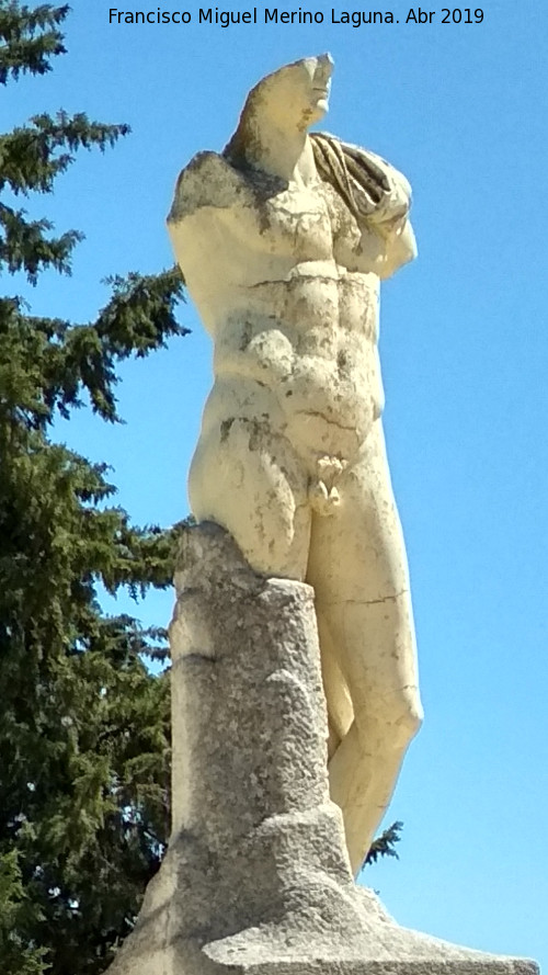 Itlica. Estatua de Trajano - Itlica. Estatua de Trajano. Estatua