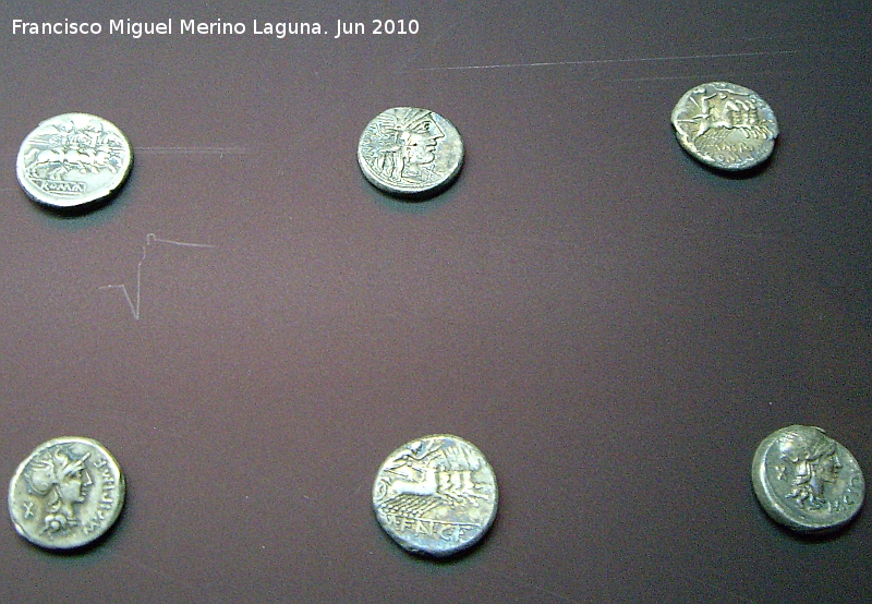 Tesoro de Chiclana - Tesoro de Chiclana. Denarios romanos. Museo Provincial