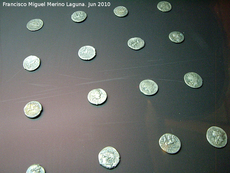 Tesoro de Chiclana - Tesoro de Chiclana. Denarios romanos. Museo Provincial