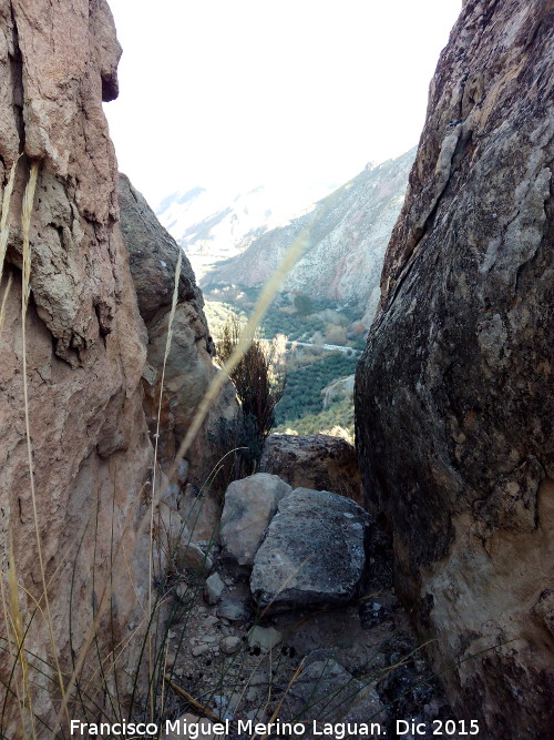 Castellones de Ceal - Castellones de Ceal. Paso