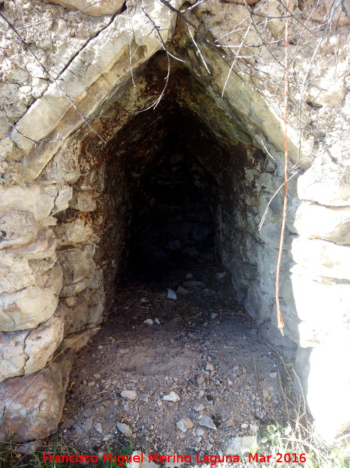 Cantera de la Quebrada de Reguchillo - Cantera de la Quebrada de Reguchillo. Pequea galera con bveda a dos aguas