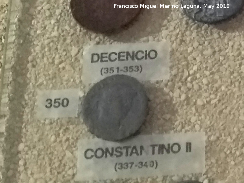Decencio - Decencio. As de Decencio (351-353) Cstulo. Museo Arqueolgico de Linares