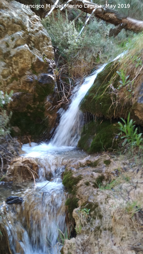 Ro Morles - Ro Morles. Pequea cascada antes de la cascada primera de la Hueta