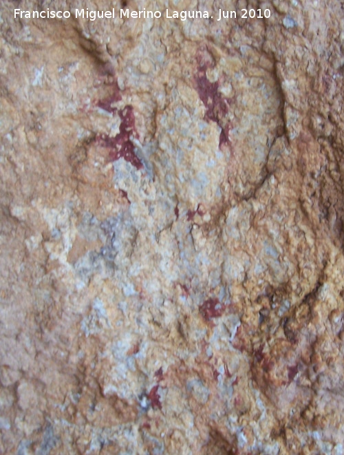 Pinturas rupestres de la Cueva de los Soles de la Pared Exterior - Pinturas rupestres de la Cueva de los Soles de la Pared Exterior. Restos