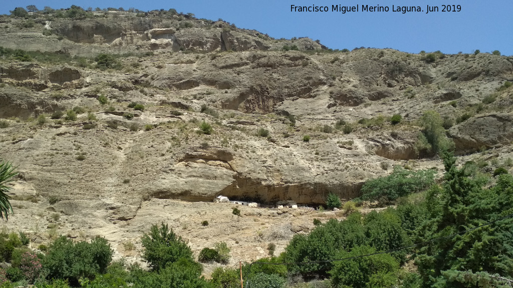 Las Mesas de Villaverde - Las Mesas de Villaverde. Paredes rocosas que dan a Ardales