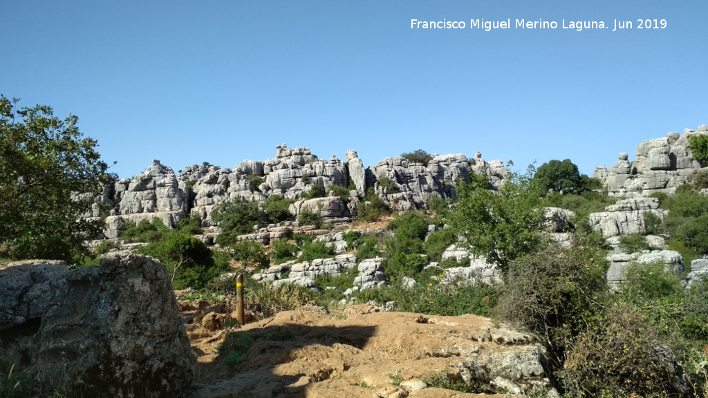 Torcal de Antequera. Ruta Amarilla - Torcal de Antequera. Ruta Amarilla. 