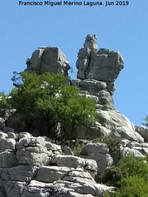 Torcal de Antequera. El Pulgar - Torcal de Antequera. El Pulgar. 