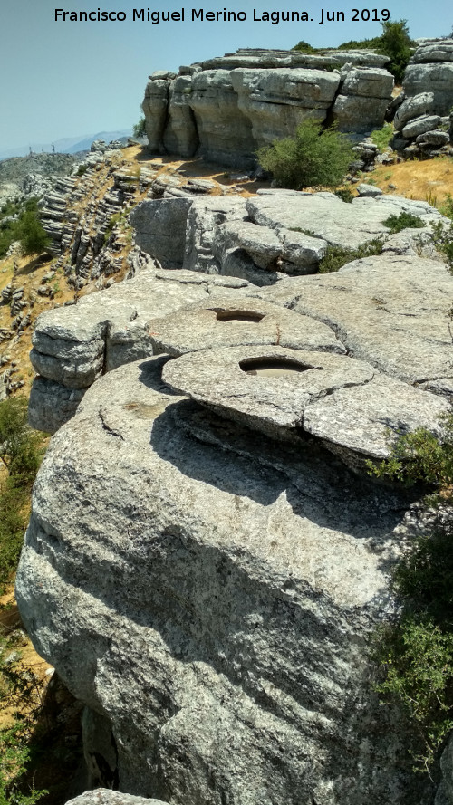 Torcal de Antequera. La Salamandra - Torcal de Antequera. La Salamandra. 