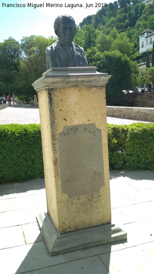 Monumento al Padre Manjn - Monumento al Padre Manjn. 