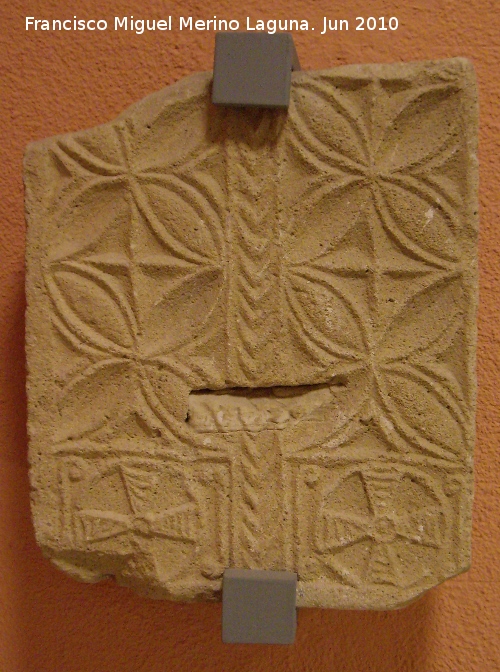 Los Morrones - Los Morrones. Cancel visigodo siglos VI-VII. Museo Provincial de Jan