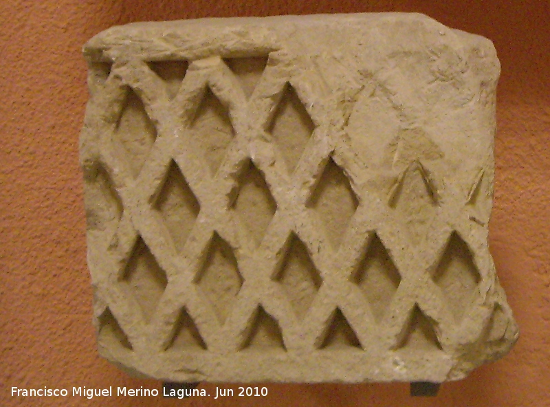 Los Morrones - Los Morrones. Cancel visigodo siglos VI-VII. Museo Provincial de Jan