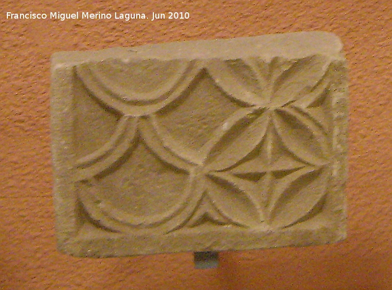 Los Morrones - Los Morrones. Cancel visigodo siglos V-VII. Museo Provincial de Jan
