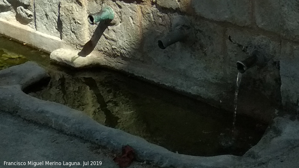Fuente de Arriba - Fuente de Arriba. Caos