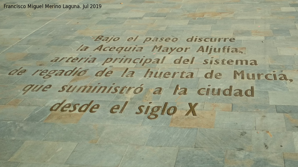 Gran Va Alfonso X El Sabio - Gran Va Alfonso X El Sabio. Por debajo de ella pasa la Acequia Mayor Aljufia