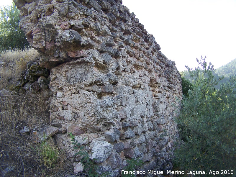 Muralla de la aldea medieval de La Espinareda - Muralla de la aldea medieval de La Espinareda. Lienzo de mampostera