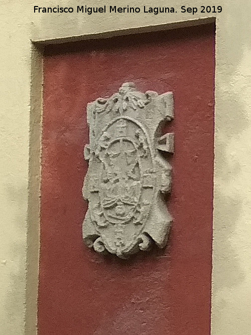 Pilar de Don Pedro - Pilar de Don Pedro. Escudo izquierdo