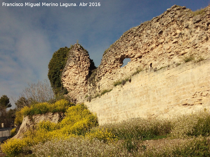 La Mota. Muralla del Arrabal Viejo - La Mota. Muralla del Arrabal Viejo. Lienzo entre el Torren V y VI