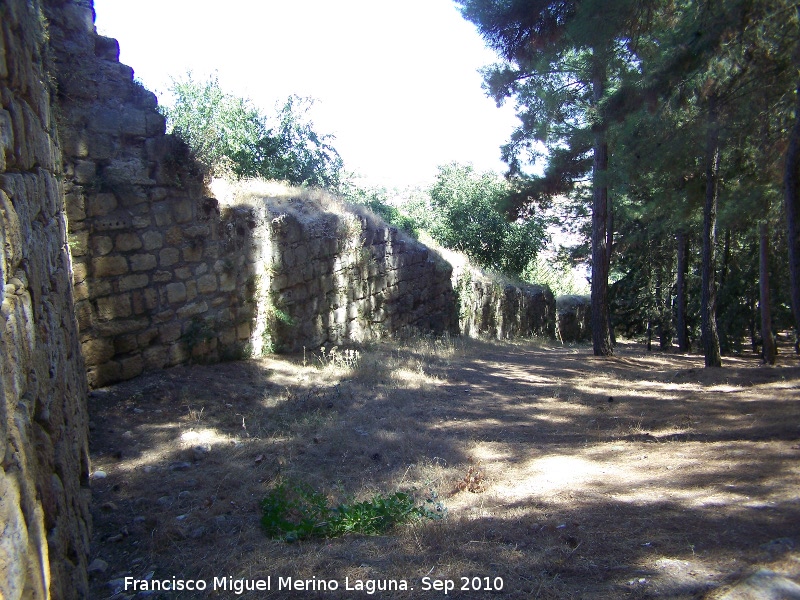 La Mota. Muralla del Arrabal Viejo - La Mota. Muralla del Arrabal Viejo. 