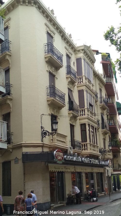 Edificio de la Plaza Mariana Pineda n 6 - Edificio de la Plaza Mariana Pineda n 6. 