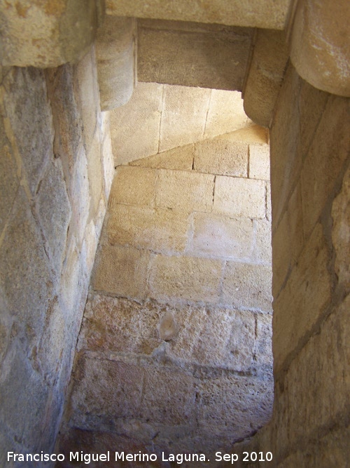 La Mota. Torre de la Campana - La Mota. Torre de la Campana. Escaleras hacia la azotea