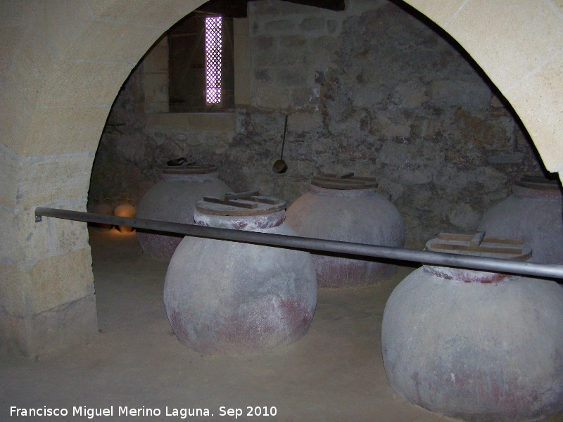 La Mota. Bodega y lagar del barrio militar - La Mota. Bodega y lagar del barrio militar. Bodega