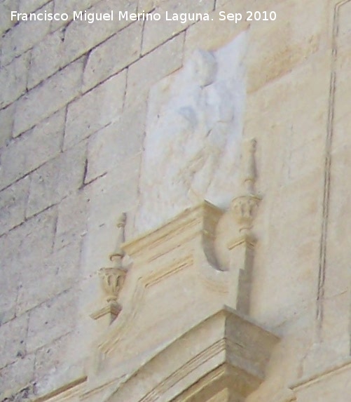 La Mota. Iglesia Mayor Abacial. Puerta del Perdn - La Mota. Iglesia Mayor Abacial. Puerta del Perdn. Escudo izquierdo