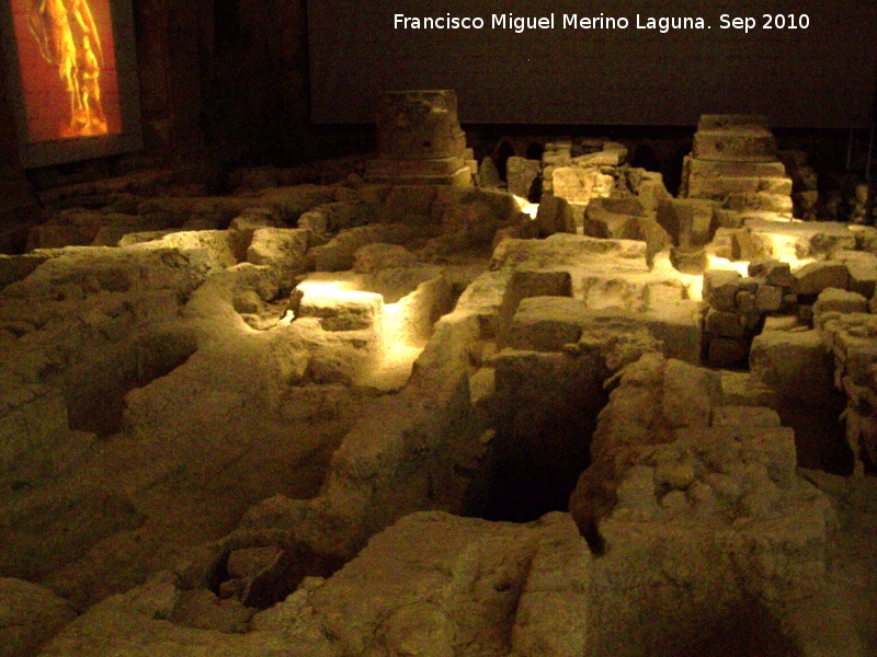 La Mota. Iglesia Mayor Abacial. Excavacin arqueolgica - La Mota. Iglesia Mayor Abacial. Excavacin arqueolgica. 