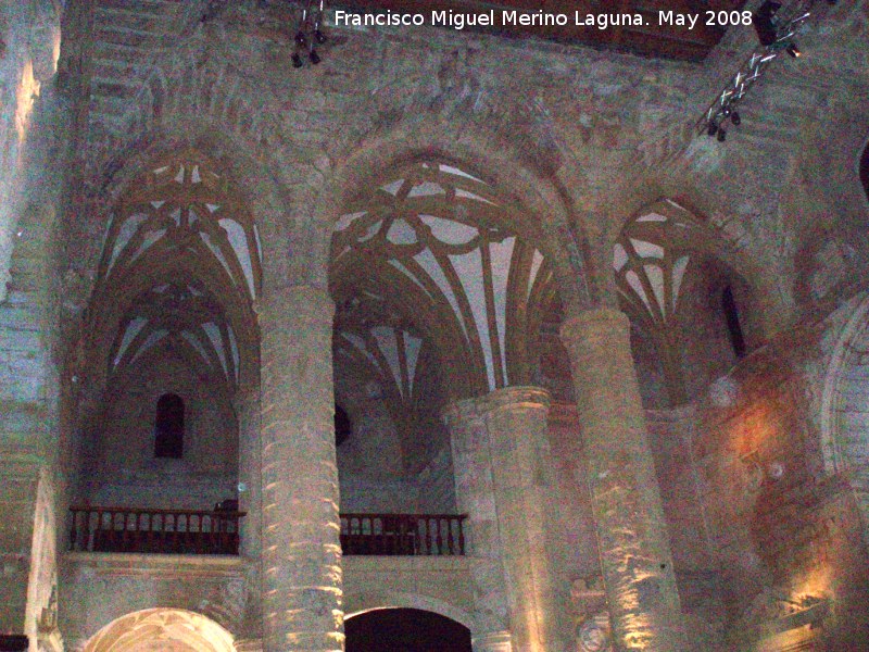 La Mota. Iglesia Mayor Abacial. Pies de la Iglesia - La Mota. Iglesia Mayor Abacial. Pies de la Iglesia. 