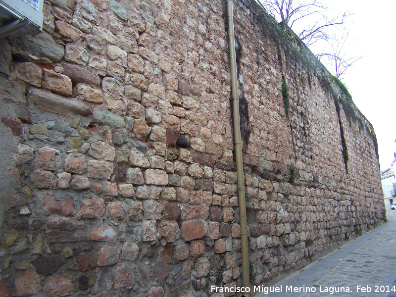 Muralla de Santisteban del Puerto - Muralla de Santisteban del Puerto. Lienzo de la Calle Cervantes