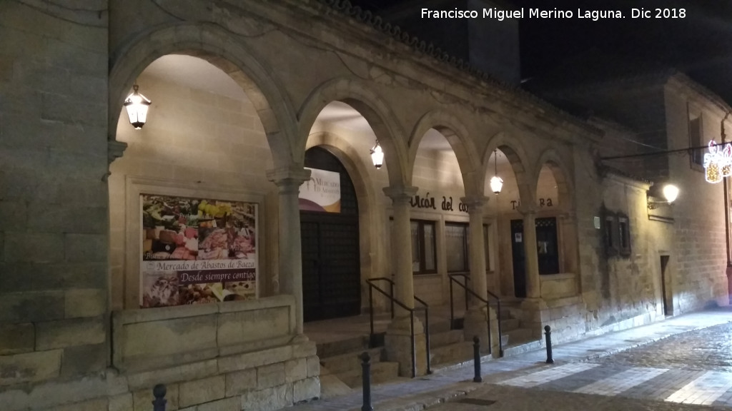 Mercado de Abastos - Mercado de Abastos. Arcada de noche