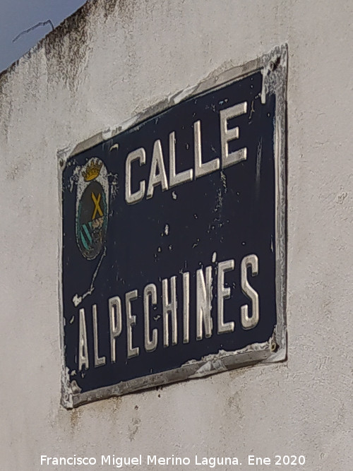 Calle Alpechines - Calle Alpechines. Placa